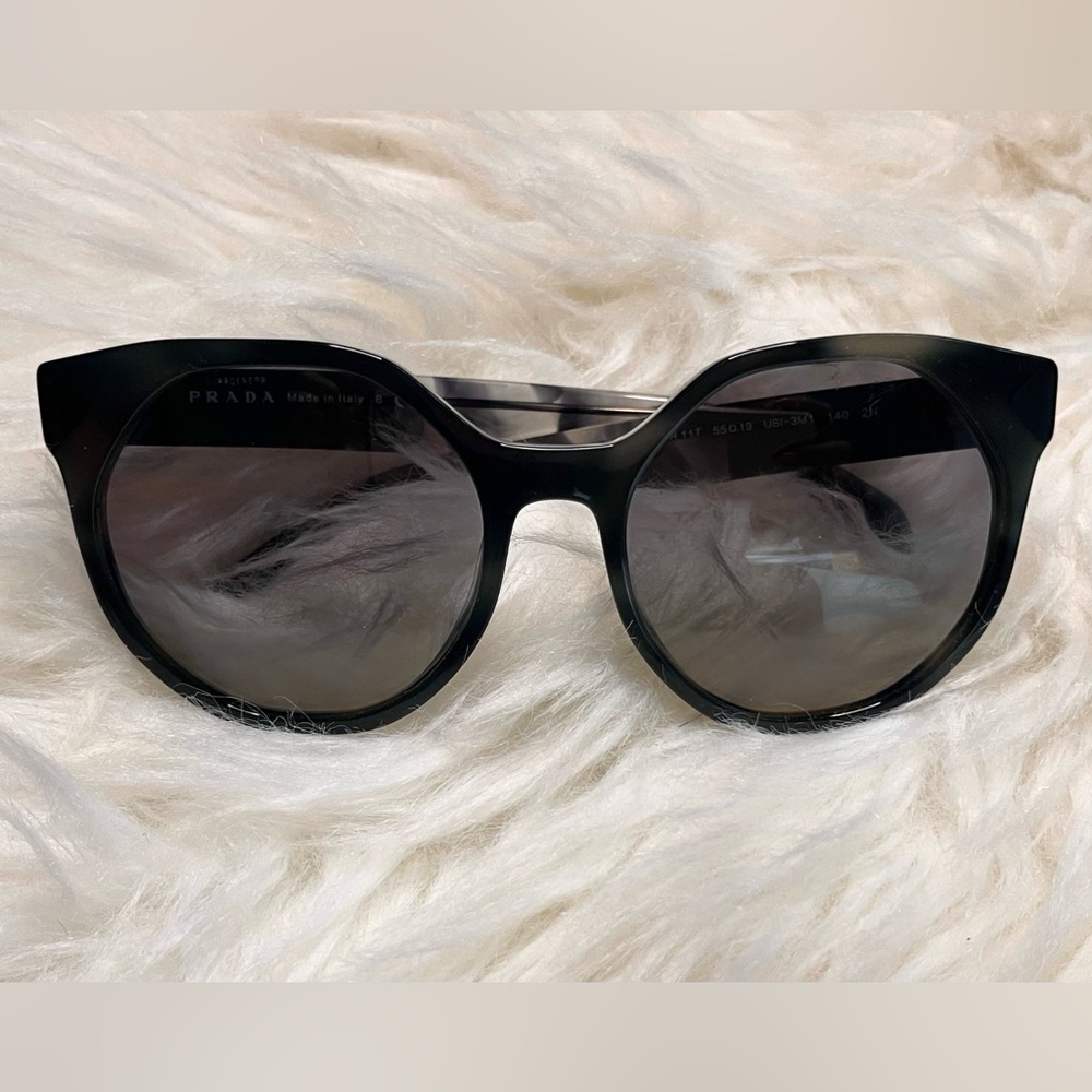 Like New! Prada Black Gradient Oversized Round Sunglasses